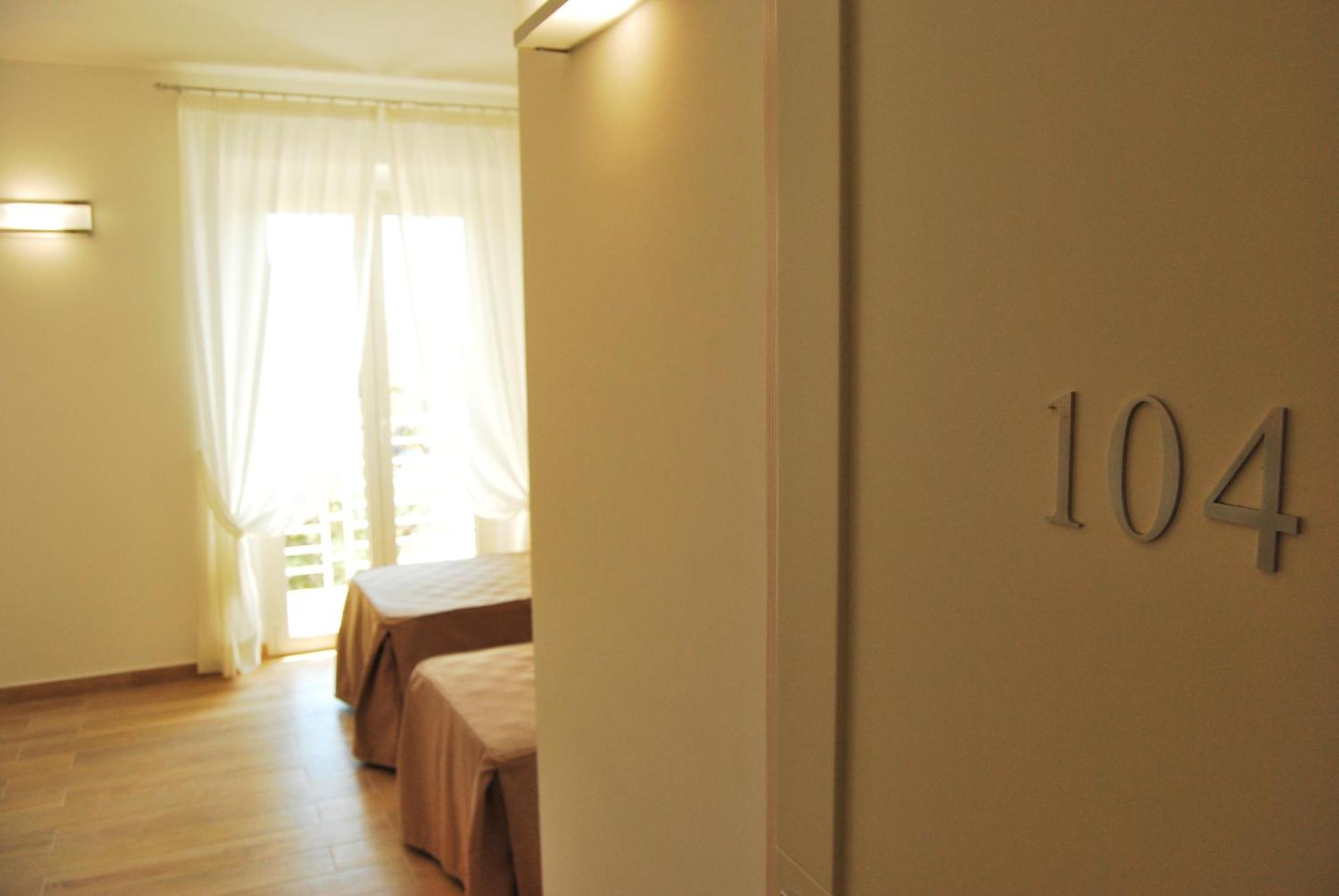 Hotel Di Nardo Petacciato Exterior photo